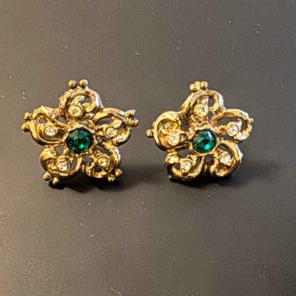 VTG Gold Colored Emerald Clear Rhinestones Screw Earrings Flower Floral Clip On - Picture 1 of 10